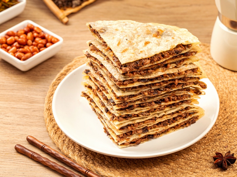 梅干菜鲜肉饼.jpg